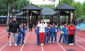 德克在伯恩茅斯的惊艳表现让他成为本周英超最佳球员的有力竞争者 🙌 枪迷们，快来下方为他助威 👇 来源：阿森纳官方推特