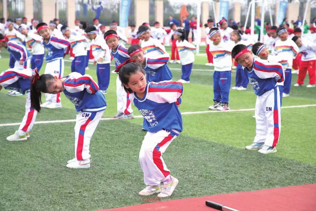 详解棒球规则中的防守布阵人数限制对二垒安打出现率的影响分析